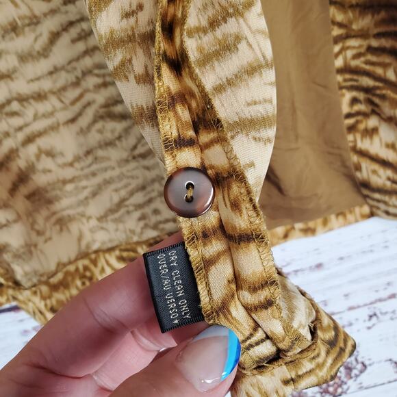 Dana Buchman Silk Cheetah Blouse 18 Button Front Sweetheart Animal Print 80's - Picture 7 of 10